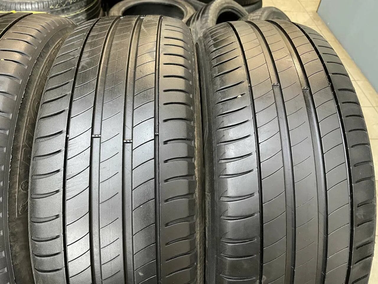 215 60 r17 michelin. 215/60 R17. Форд Мондео летняя резина 17 Мишлен. Изношенные летние шины. 215/60 R17 лето купить.