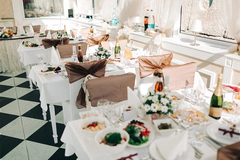 Кейтеринг на теплоходе. Теплоход грация банкет. Теплоход грация спб. Корабль на грацию. Станислав плетенской.