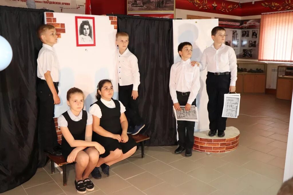 Школа 479. Школа чуйкова серебряные пруды. Школа на юго-востоке имени маршала в. Школа маршала чуйкова зеленодольская. И маршала чуйкова.