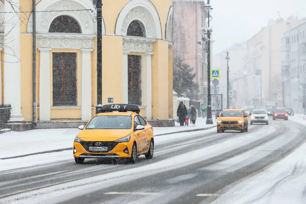 Автомобиль для такси в 2025 году. Машина &quot;такси&quot;. такси новый год. такси госдума. новое такси в новом году.