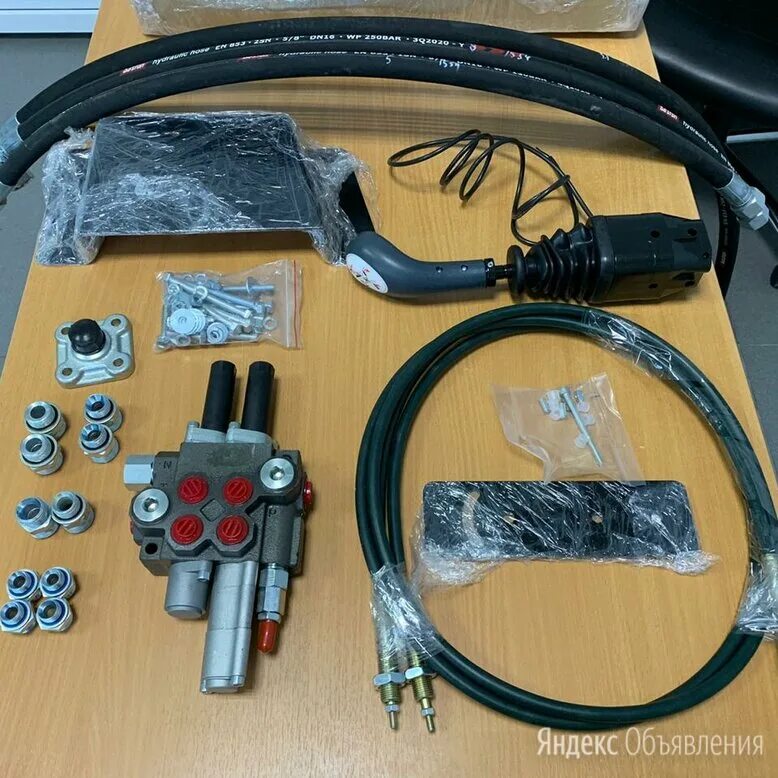 тросовый джойстик на sdlg 956. мтз 82 джойстик управления. выносной гидрораспределитель с джойстиком на мтз 82. джойстик управления кун мтз-82. джойстик на кун.