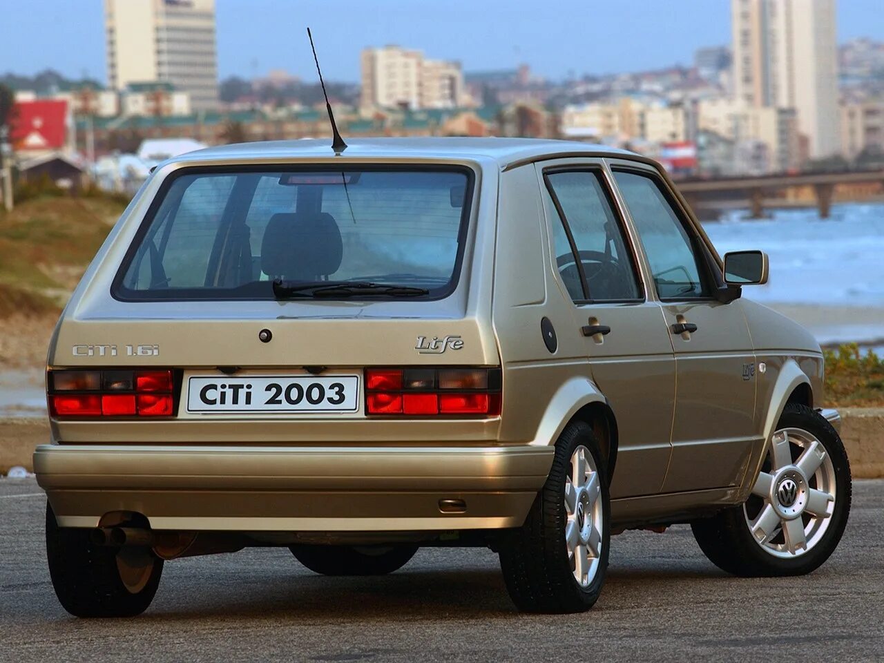 Фольксваген гольф 1 gti. Volkswagen golf gti 1976. Фольксваген гольф 1. Volkswagen golf 1 поколение. Volkswagen golf 1 поколение.