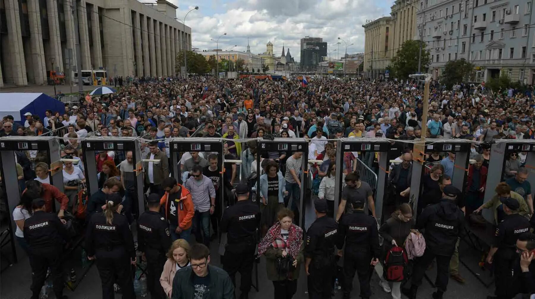 Митинг на проспекте Сахарова 2019. Митинг на проспекте Академика Сахарова. Митинги 2020 в России. Митинг в Москве.