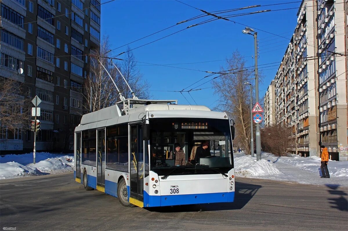 Бтз-5276-04 екатеринбург. Троллейбус зиу екатеринбург. Троллейбус екатеринбург бтз. Троллейбус зиу 682 кр. Троллейбус 6 екатеринбург.