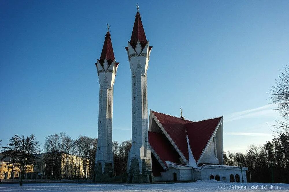 Ляля-тюльпан Уфа. Республика Башкортостан столица. Ляля тюльпан Уфа лето. Ляля тюльпан зимой