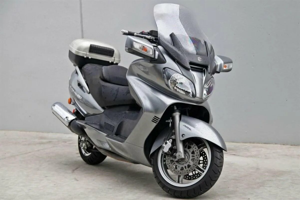 Скайвэй 650. Макси скутер Бургман 650. Suzuki Burgman 650. Suzuki Burgman Skywave 650. Скутер Suzuki Burgman 650.