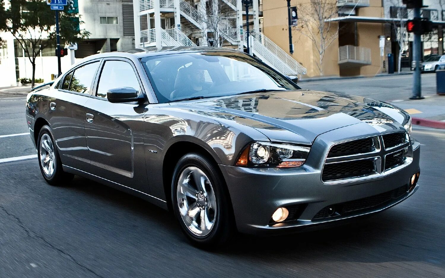 Как называется додж. Додж чарджер 2011. додж чарджер седан 2013. додж charger 2011. додж чарджер 3.6.