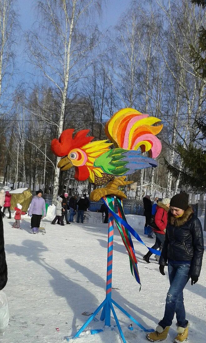 Конкурсы на масленицу на улице для детей. Петушиные бои картинки. Петушиные бои в древней греции. Петушиные бои на масленицу. Соревнования на масленицу.