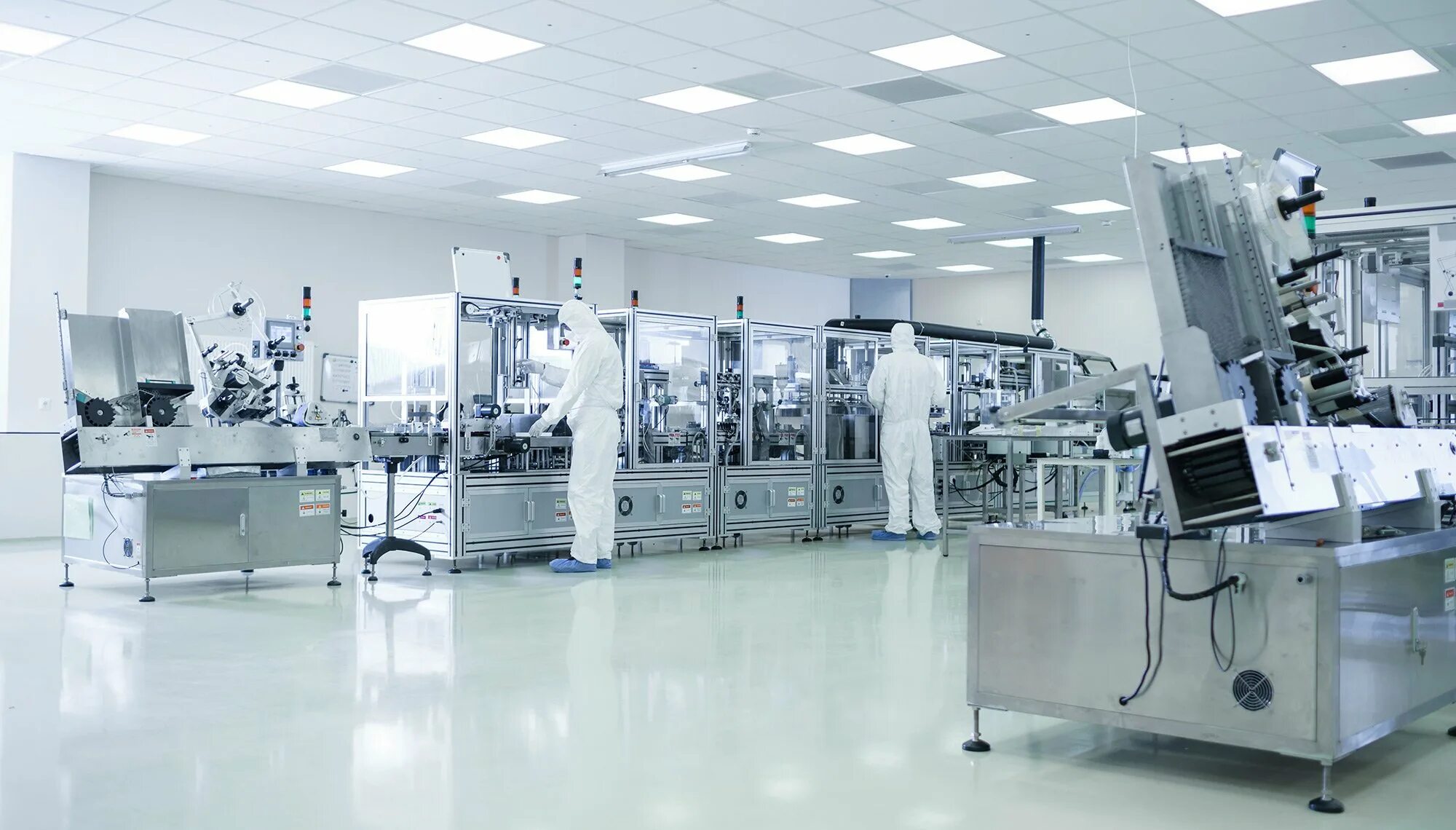 Provider factory. Лаборатория. лаборатория технологии. factory laboratory. pharmaceutical manufacturing.