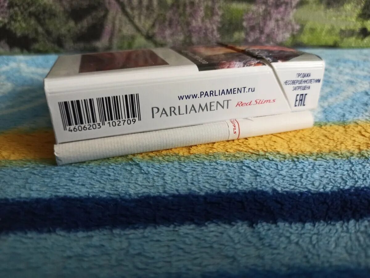 Парламент сотка красные сигареты. Parliament red. Парламент сотка красные сигареты. Шоколад вдохновение грец. Парламент ред слимс сигареты.