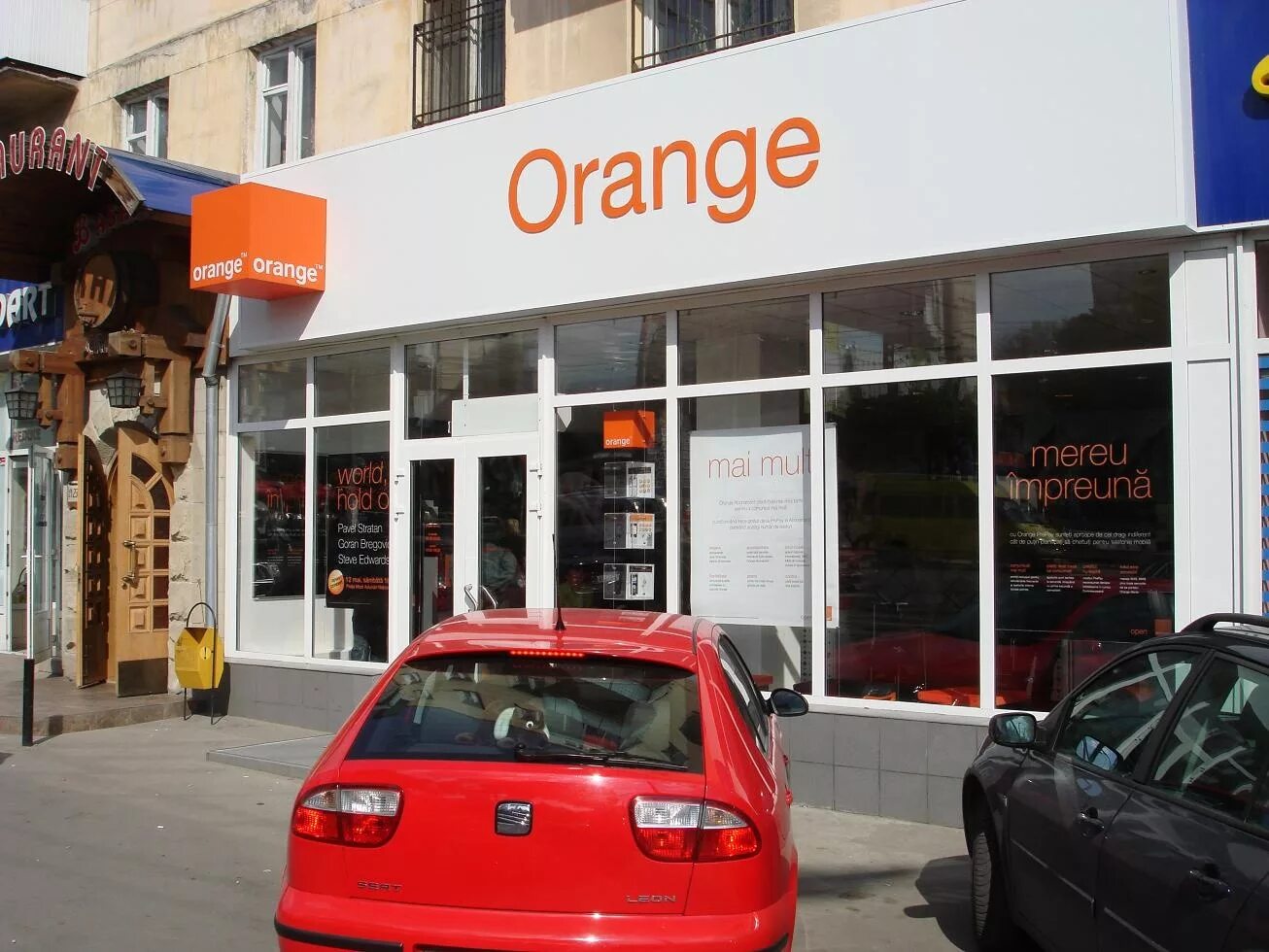 Orange moldova orange moldova. Оранж молдова. Оранж мд. Оранжевый логотип. Оранж молдова магазин.
