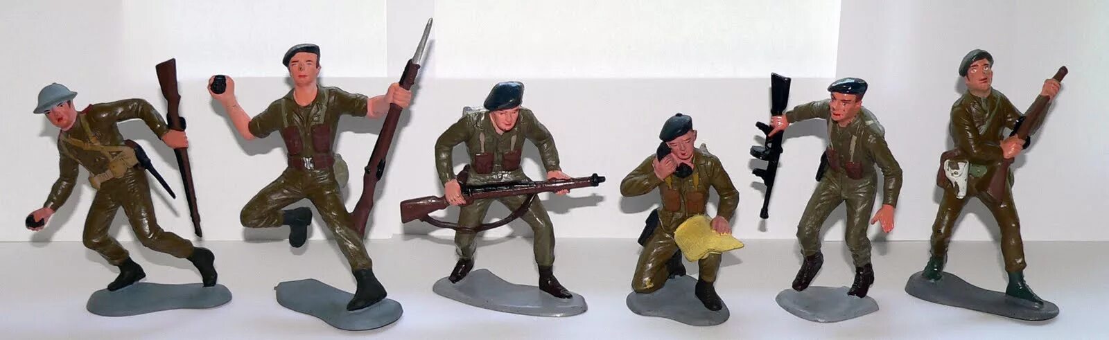 Солдатики фирмы ура. Солдатики коммандос. Фирма стрелец солдатики 1 72. Плоские солдатики. Солдатики индейцы фирмы airfix.