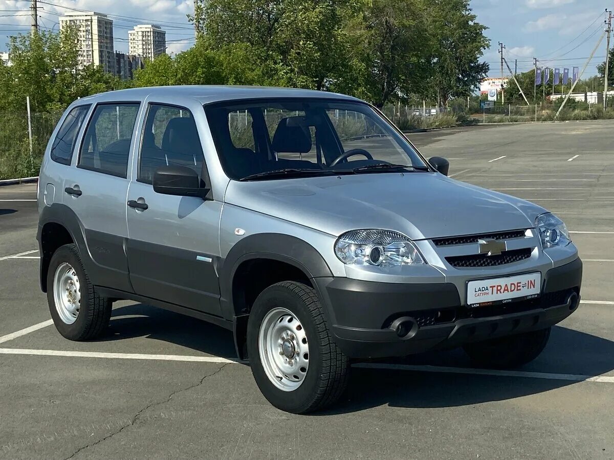 Нива шевроле 2009 года фото Купить б/у Chevrolet Niva I Рестайлинг 1.7 MT (80 л.с.) 4WD бензин механика в Мо