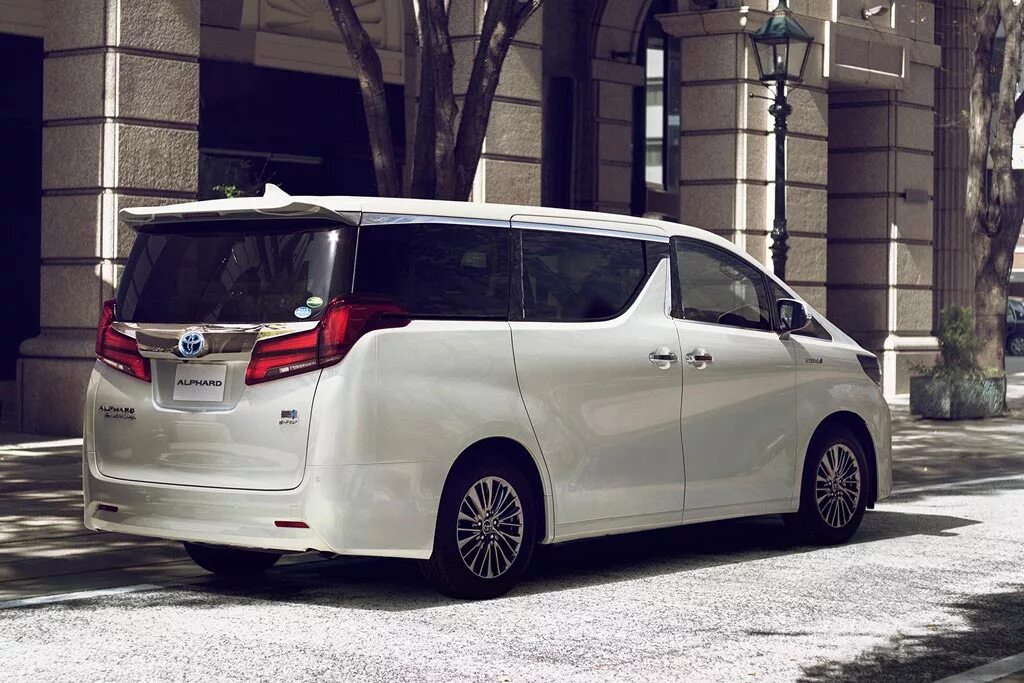 Toyota alphard 2015. Toyota alphard. Картинка альфард. Минивэн тойота альфард 2022. Тойота альфард 2020.