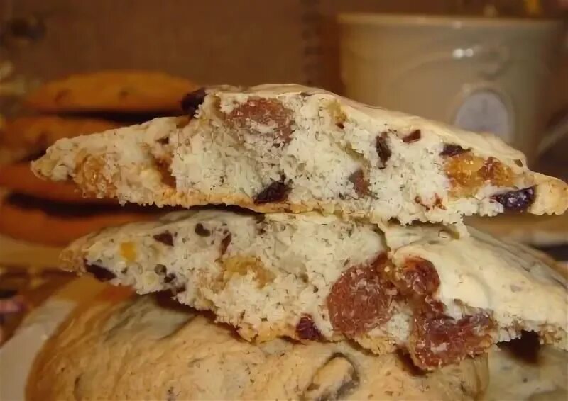 Печенье 7 say. Земелах с орехами. Цифра 6 из овсяного печенья. Печенье ракушки с безе. Медальончики выпечка.