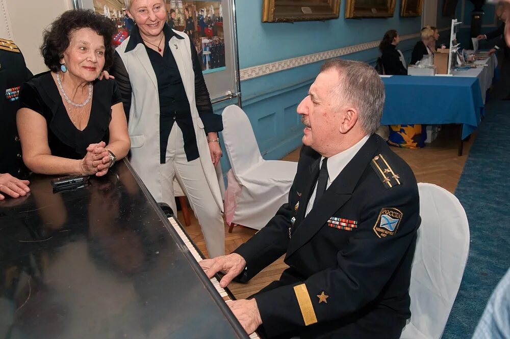 михайлов юрий георгиевич вице-адмирал. сайты моряков подводников. сайты моряков подводников. российский моряк-подводник. сайты моряков подводников.