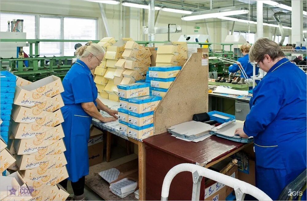 Упаковщики фасовщики. Упаковщик готовой продукции. Упаковщик на склад. Упаковщик одежды. Магазин фабрика отзывы