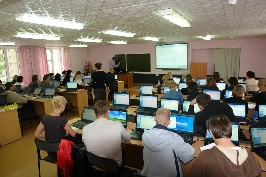 филиал санкт петербургского института внешнеэкономических связей.