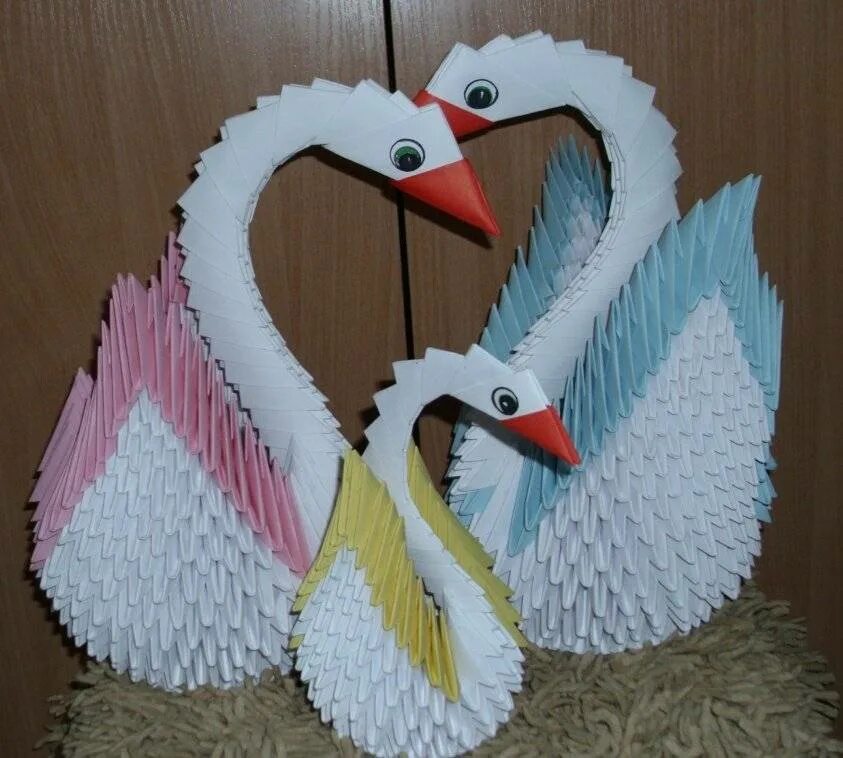 Лебеди из бумаги для детей. Модульное оригами лебедь. Лебедь из бумаги модульное. Маленький лебедь из модулей. Модульное оригами лебедь большой.