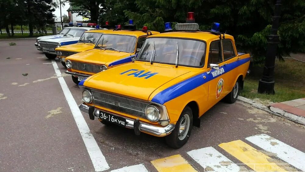 Авто курск. М412 автомобиль гаи. москвич 212 гаи. ваз 2103 патрульная машина. музей машин гаи.