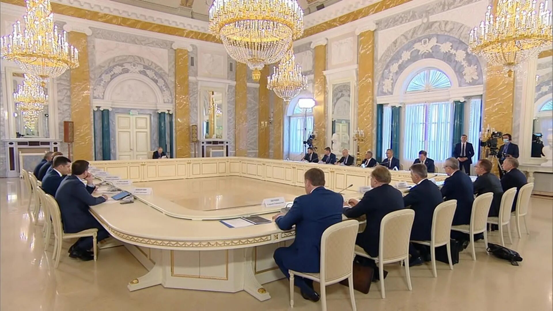 Президента по вопросам развития. Заседание Путина. Совещание Путина. Встреча президента в кресах.