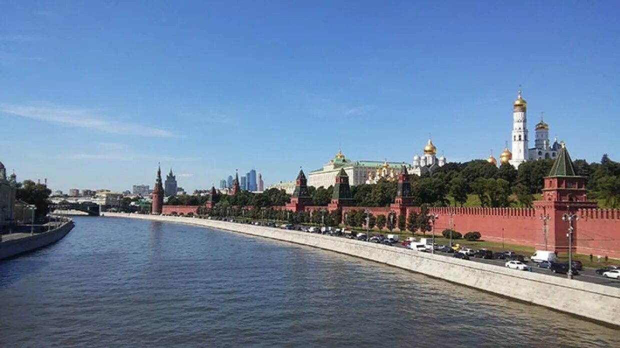 Москва река читать краткое. Москва река летом. Москва река информация. Китай город река Москва. Фотография Москва река мелкая.
