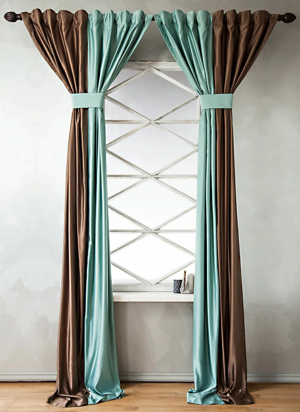 Интересные шторы фото Willow Bee Inspired: At the Window No. 9 The Italian Strung Drape Curtains, Cu