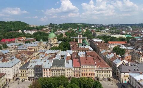 Лево город