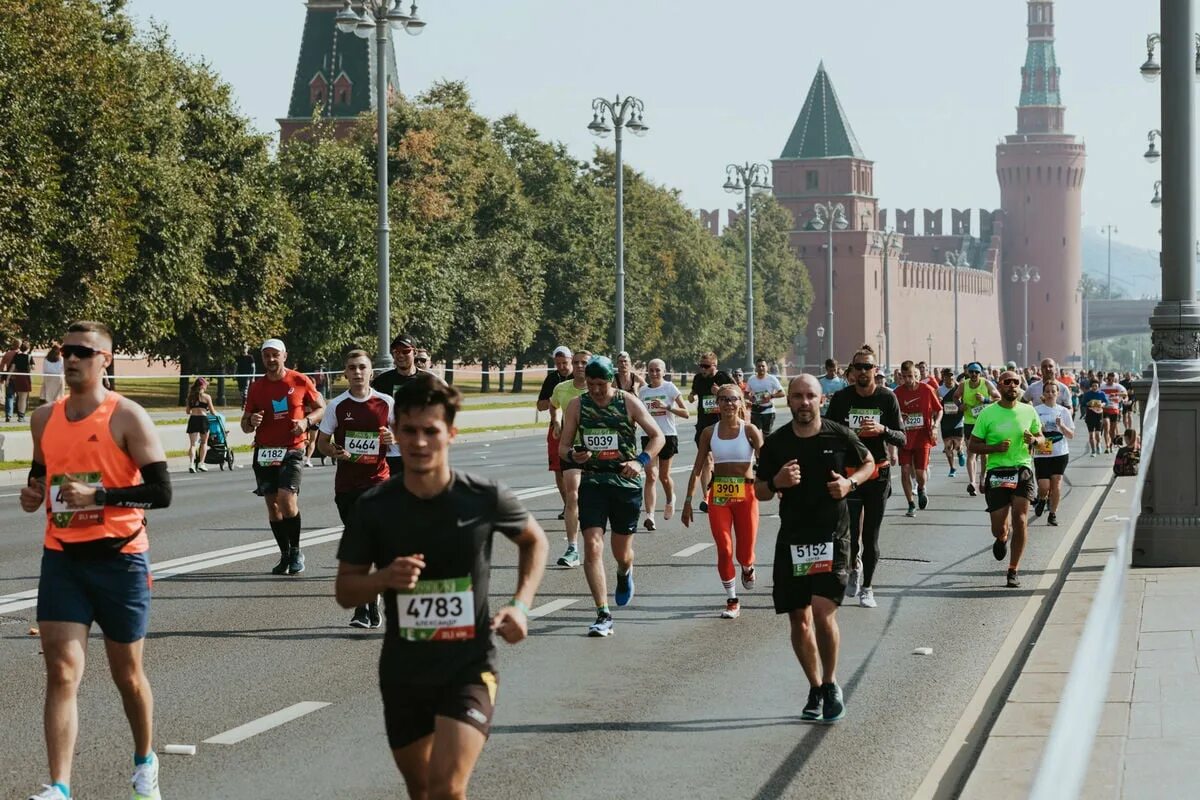 Московский полумарафон 21,1 км. Полумарафон Санкт-Петербург 2023. Полумарафон дистанция. Полумарафон в Санкт-Петербурге 2023 август.