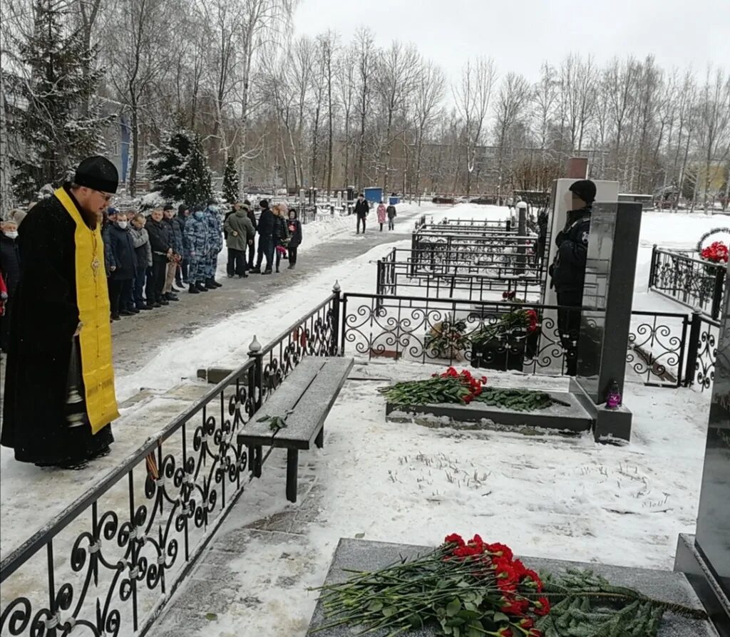 Правда ли что умер 1 из террористов. Воинское мемориальное кладбище Ярославль.