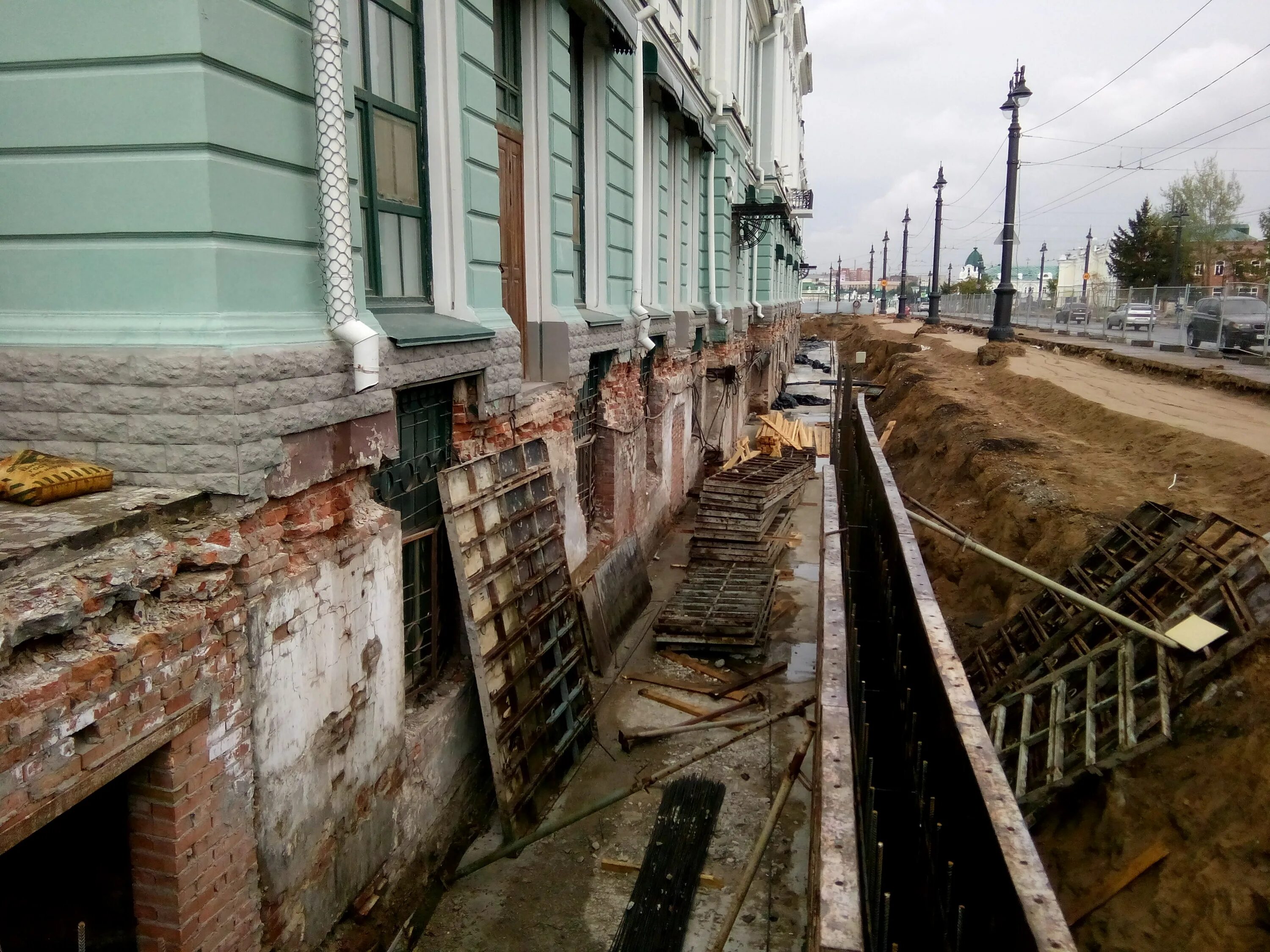 засыпанный этаж. засыпанные города музей врубеля. политехнический музей закопанные этажи санкт-петербург. засыпанные города музей врубеля. музей врубеля культурный слой.