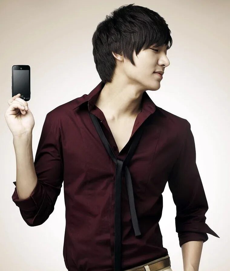 Minoza. Мин ли сайт. Ли мин хо мальчики краше цветов. Ли мин хо. Ли мин хо.