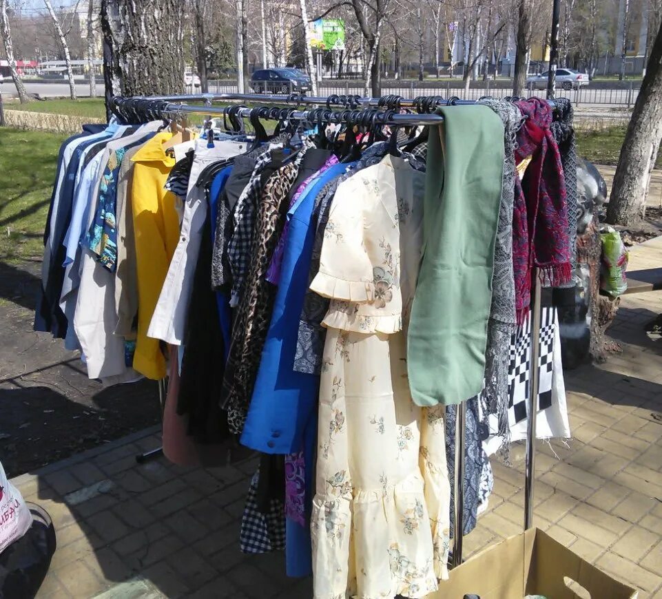 авито вещи. склад одежды. подержанные вещи 6. куча вещей детской одежды. одежда с секонд хенда.