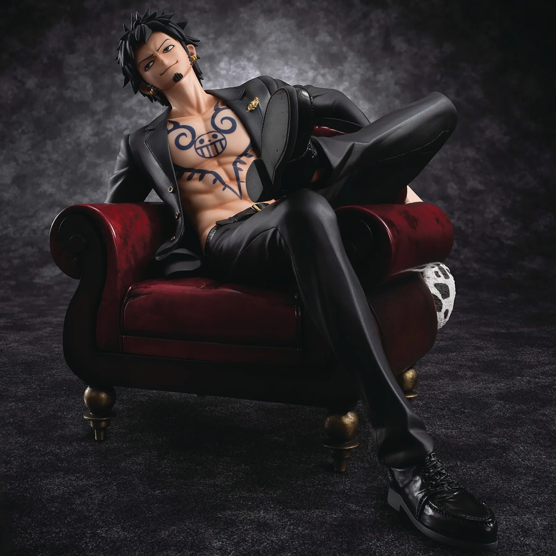 Он р ло. Ван пис трафальгар. One piece trafalgar law figure. Деревня винницы ленинградская область. Трафальгар ло.