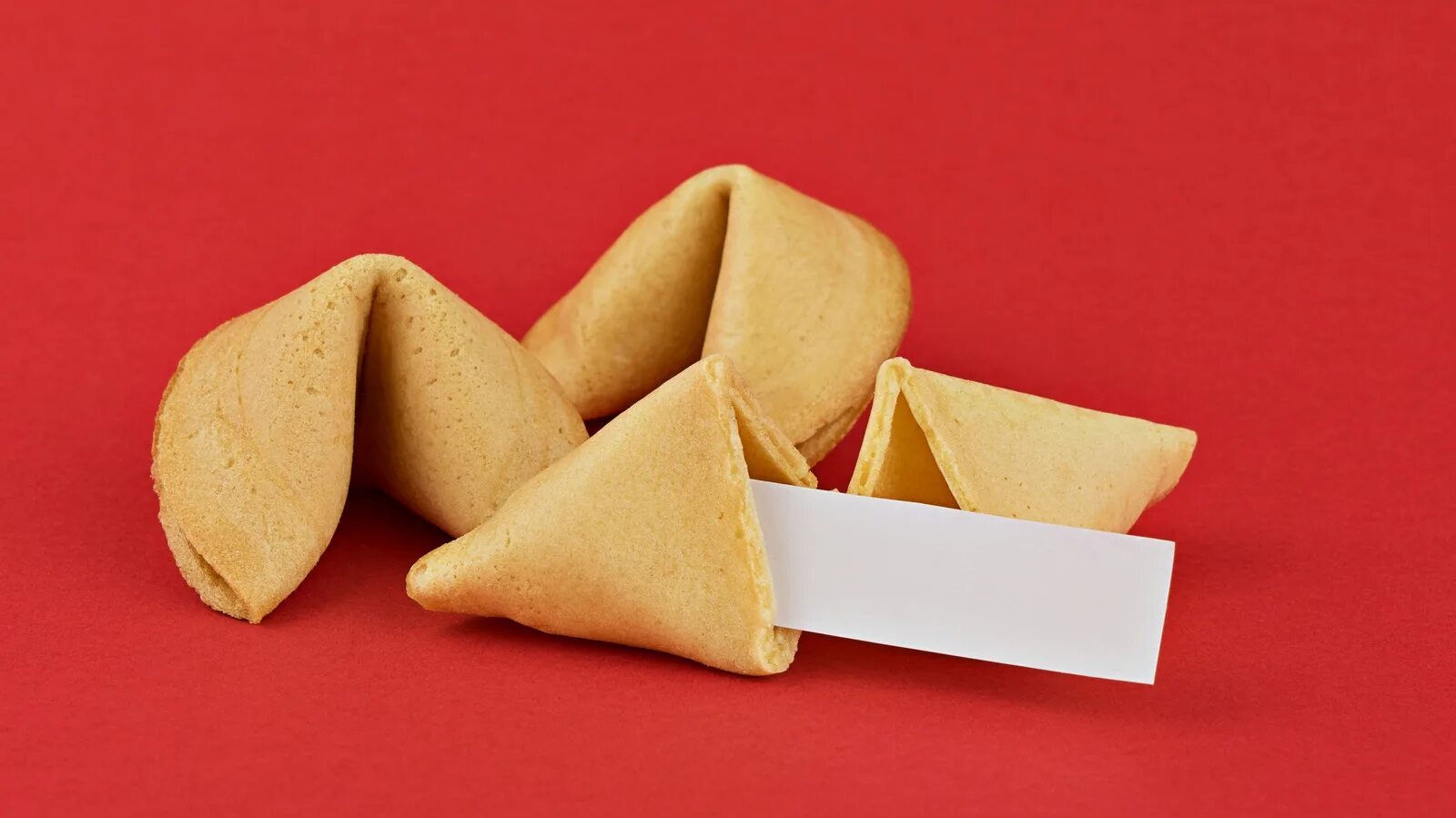 Счастливое печенье. Fortune cookie. Chinese Fortune cookies. Ушки печенье с фоном. Fortune cookies