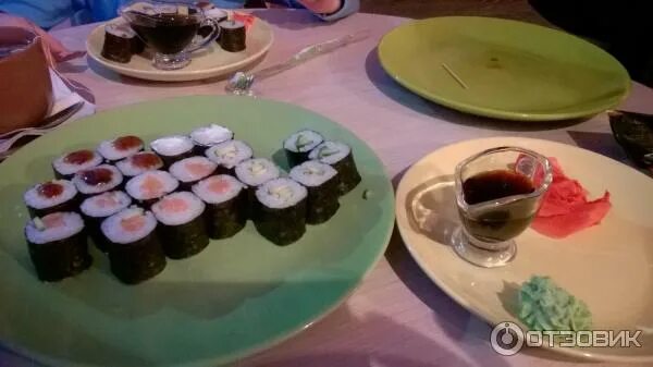 Меню il пиццерия. Средиземноморский суп кумпан. Кафе густо меню. Густо суши рыбное. Пицца густо рыбное.