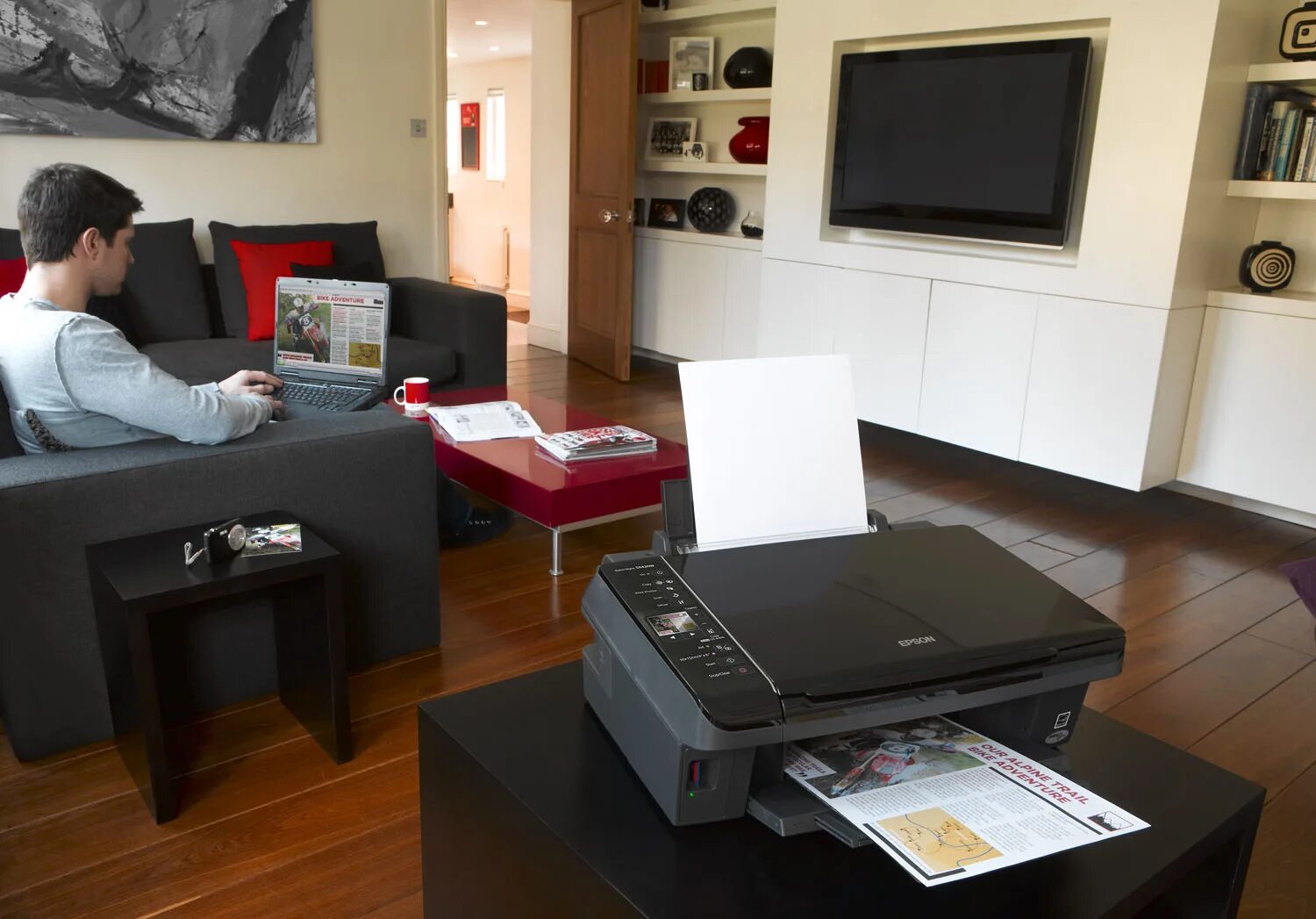Советы по выбору принтеров для дома. Мфу epson stylus sx420w картриджи. принтер в интерьере. принтер в домашнем офисе. место для принтера в офисе.