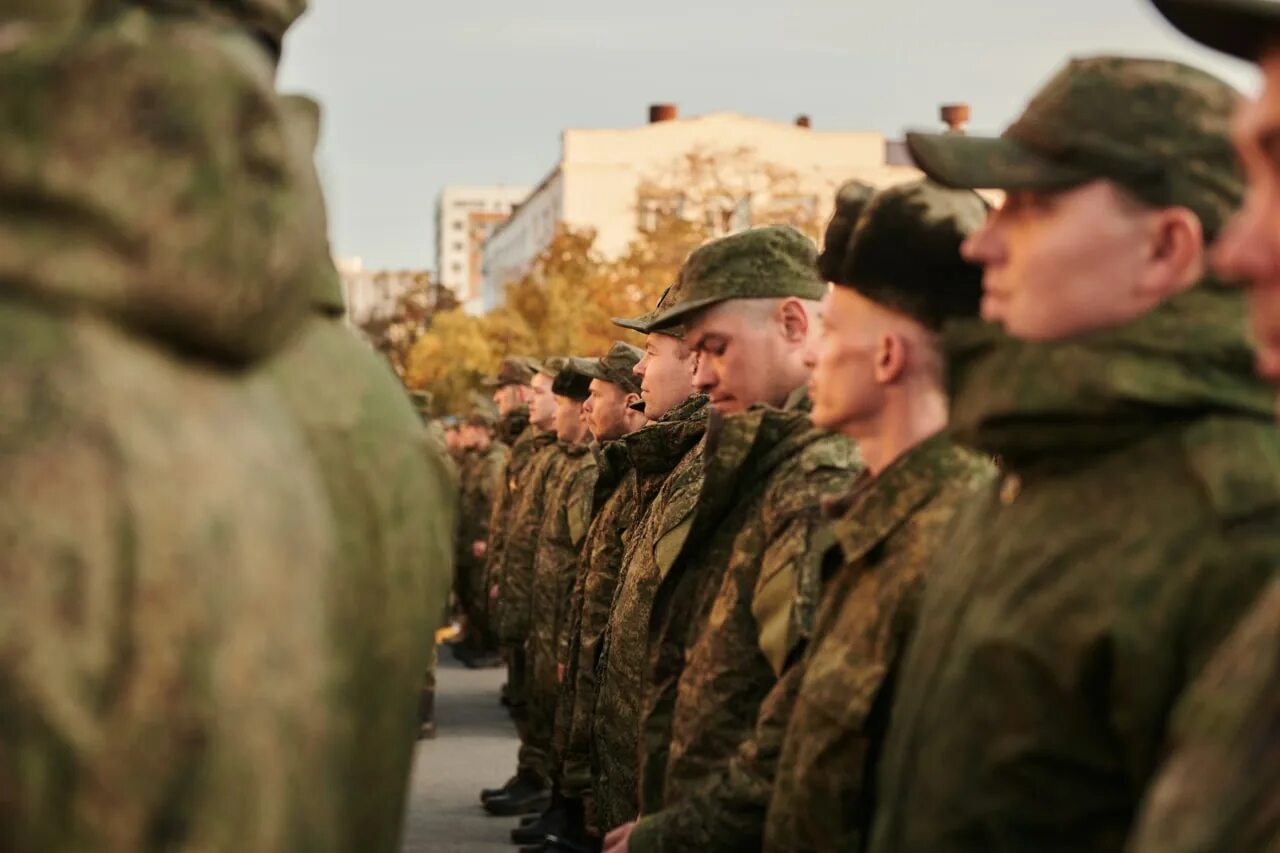 Военная форма. Русский военнослужащий. Военная мобилизация. Мобилизация РФ 2023. Частичная демобилизация 29 февраля