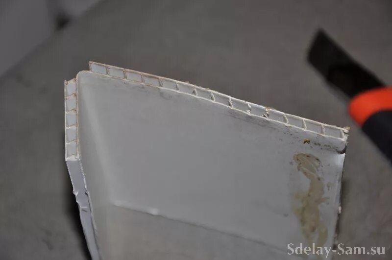 Уголки для пластиковых панелей. Ящики из остатков пластиковых панелей пвх. Ящик из пвх панелей. Из обрезков пластиковых панелей. Из обрезков панелей пвх.