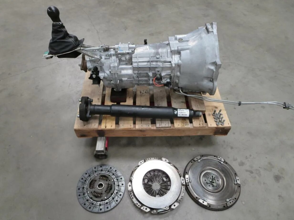 Коробка сс. КПП Borg Warner t5. АКПП Camaro 3.6 2021. Коробка Tremec tr6060. Шевроле Камаро трансмиссия.