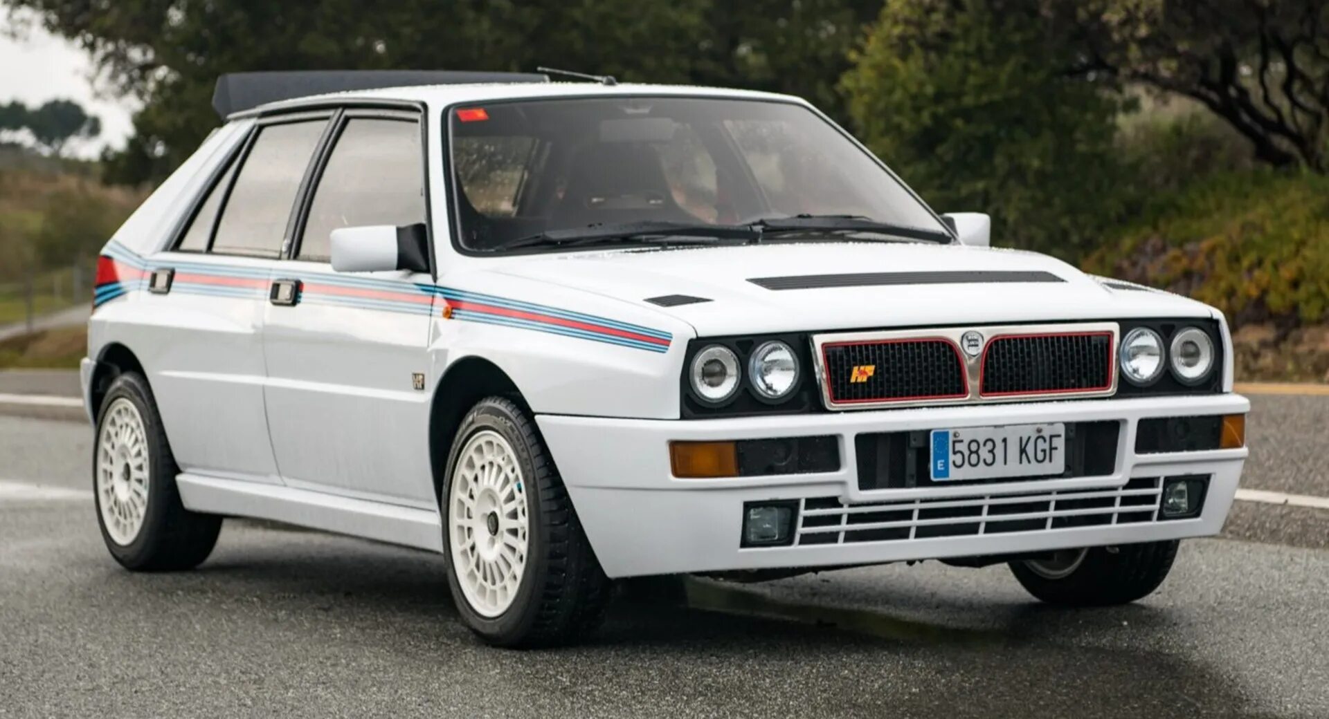 Лянча s4. Фиат лянча дельта. 6 mt. Lancia delta hf integrale фотосессия. Лянча делика интеграли.