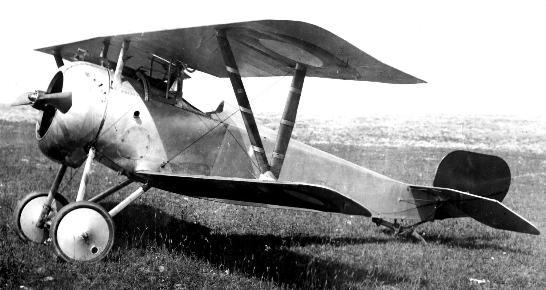 Самолет 1800. Ньюпор 17. Nieuport 17 ВВС Российской империи. Ньюпор самолет. Ньюпорт 4 самолет.