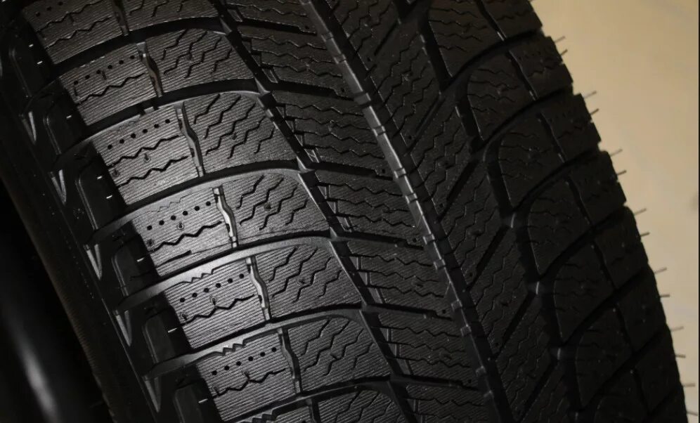 Шины Мишлен зимние нешипованные. X-Ice xi3. Michelin x-Ice xi3 255/45 r18. Michelin x-Ice xi3. Купить резину зимнюю в москве 17