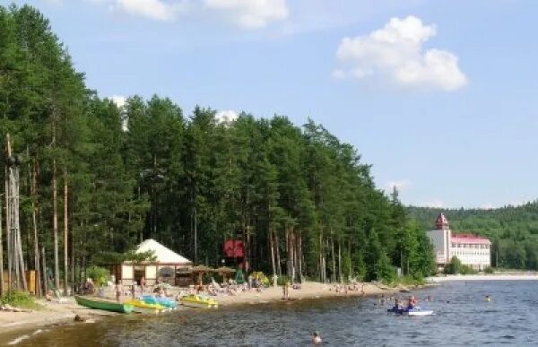 Пляж демидково пермь. Полазна санаторий демидково. Демидково добрянка. Курорт демидково пермский край. Полазна пермский край пляж.