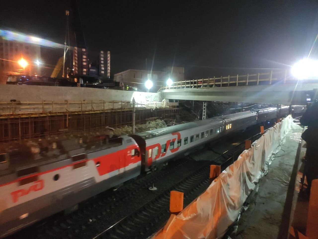 Воронеж набережная ночью. Работы на эстакаде. Воронеж ночь 16 января. Воронеж ночь 16 января. Воронеж ночь 16 января.