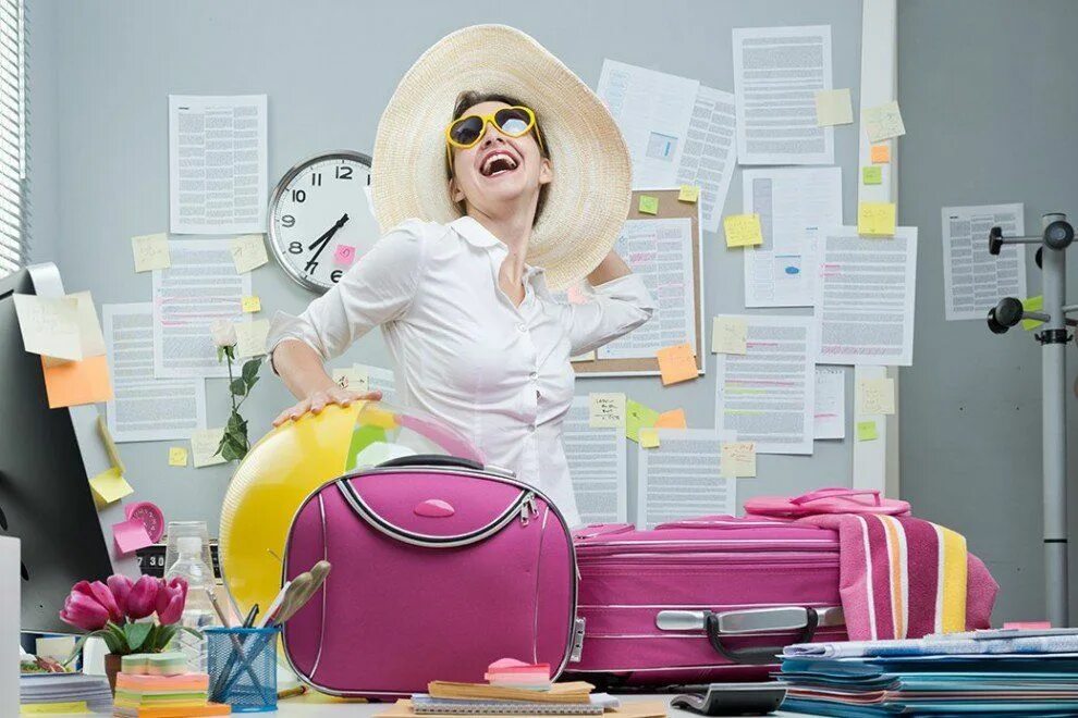 Я выхожу в отпуск. Отпуск офис. мечты об отпуске. косметолог в отпуске. мечтаю об отпуске.