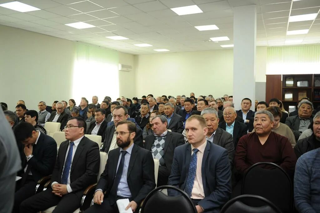 заместитель министра сельского хозяйства республики калмыкия. министр сельского хозяйства республики калмыкия. п. отрасли калмыкии. балаев министр сельского хозяйства калмыкии.