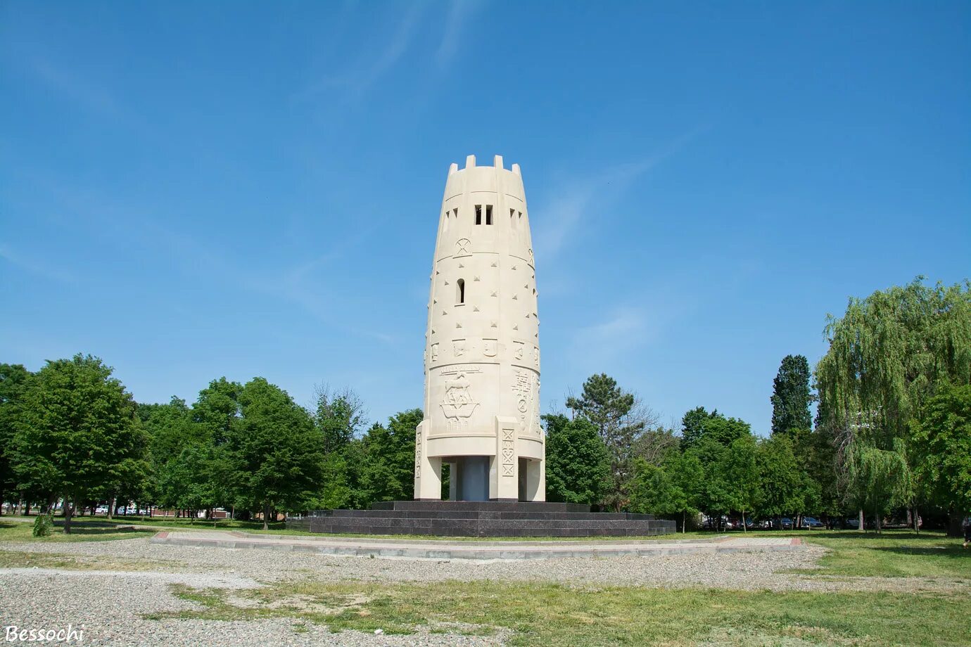 Памятники в майкопе