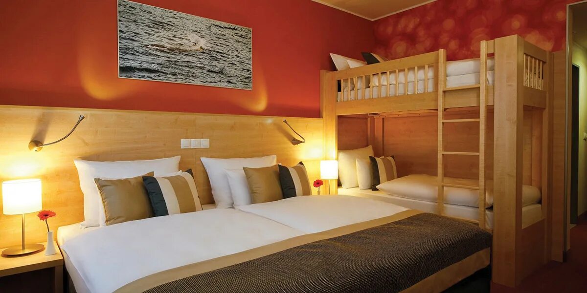 Family room отель. семейный номер в гостинице. Family room номер в отеле. наш отель санкт-петербург васильевский остров. стандарт с двумя односпальными кроватями ялта интурист.