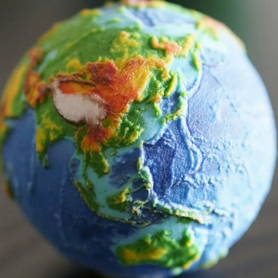Как сделать земной шар. Макет земли. Макет планеты земля. Модель земли. Планета земля из пластилина.
